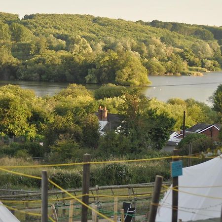 Walnut Tree Glamping Hotel Sturry Bagian luar foto